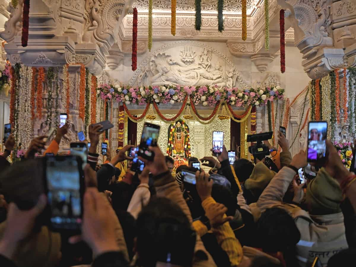 Ram Mandir Ayodhya Darshan Timings Devotees Break Through Security Lines Amid Heavy Rush