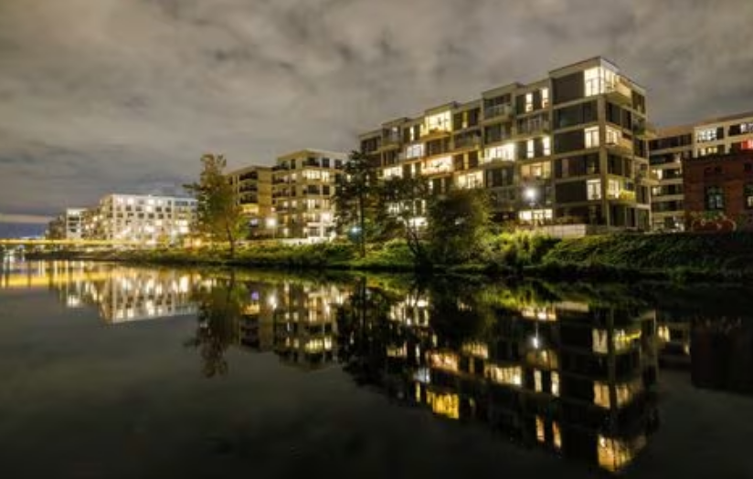 Rate cut hopes fuel bets real estate crisis