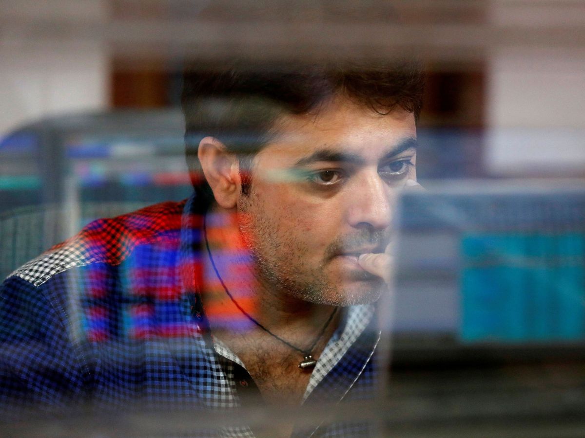 Share Market HIGHLIGHTS: Sensex drops 360 pts, Nifty settles at 21,353; TechM falls 6%