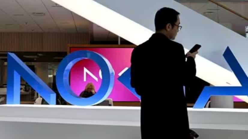 Nokia Q4 operating profit down 27%, beats forecast on margin boost