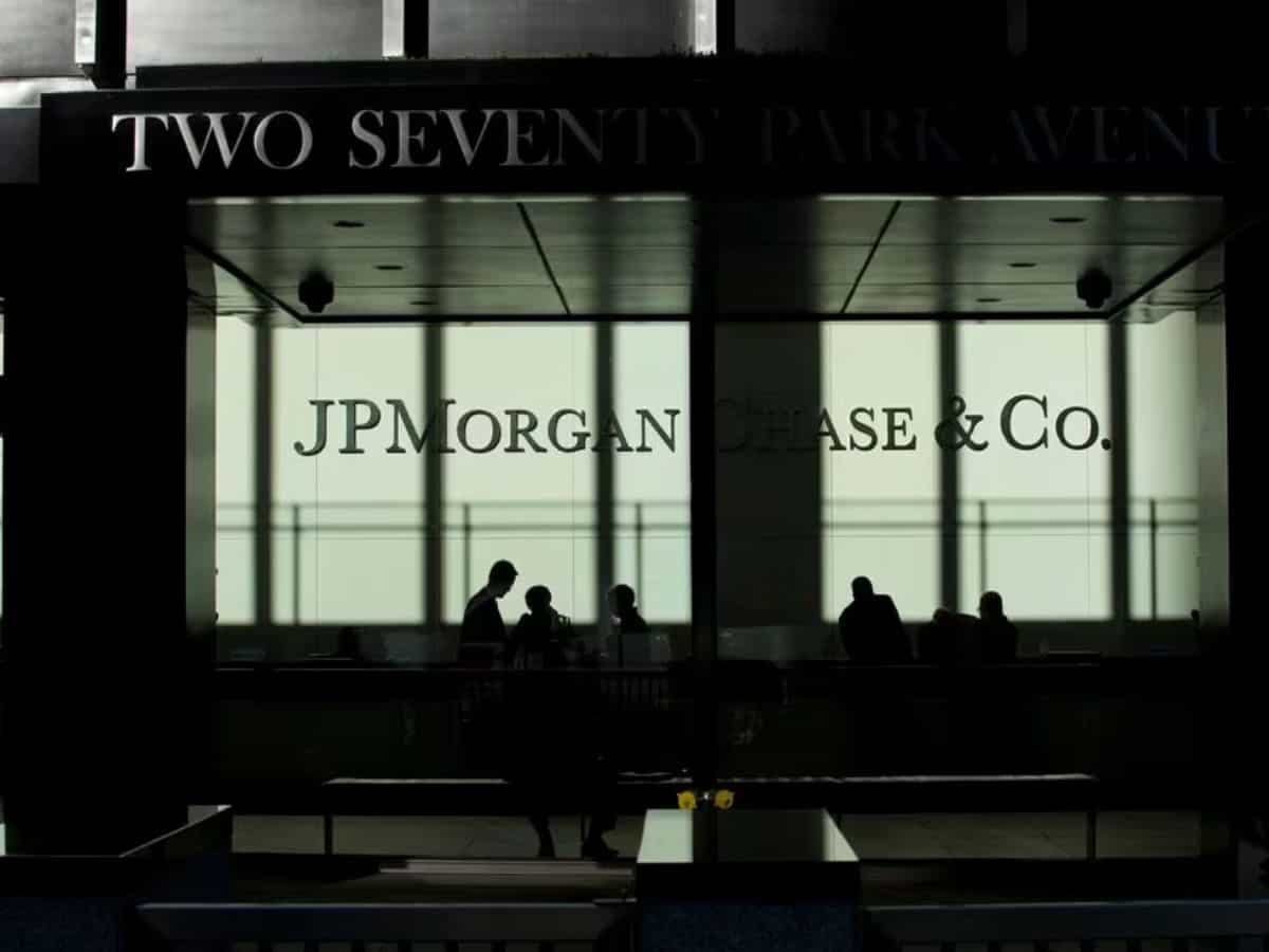 JPMorgan shuffles top bosses as Wall Street focuses on Dimon succession ...