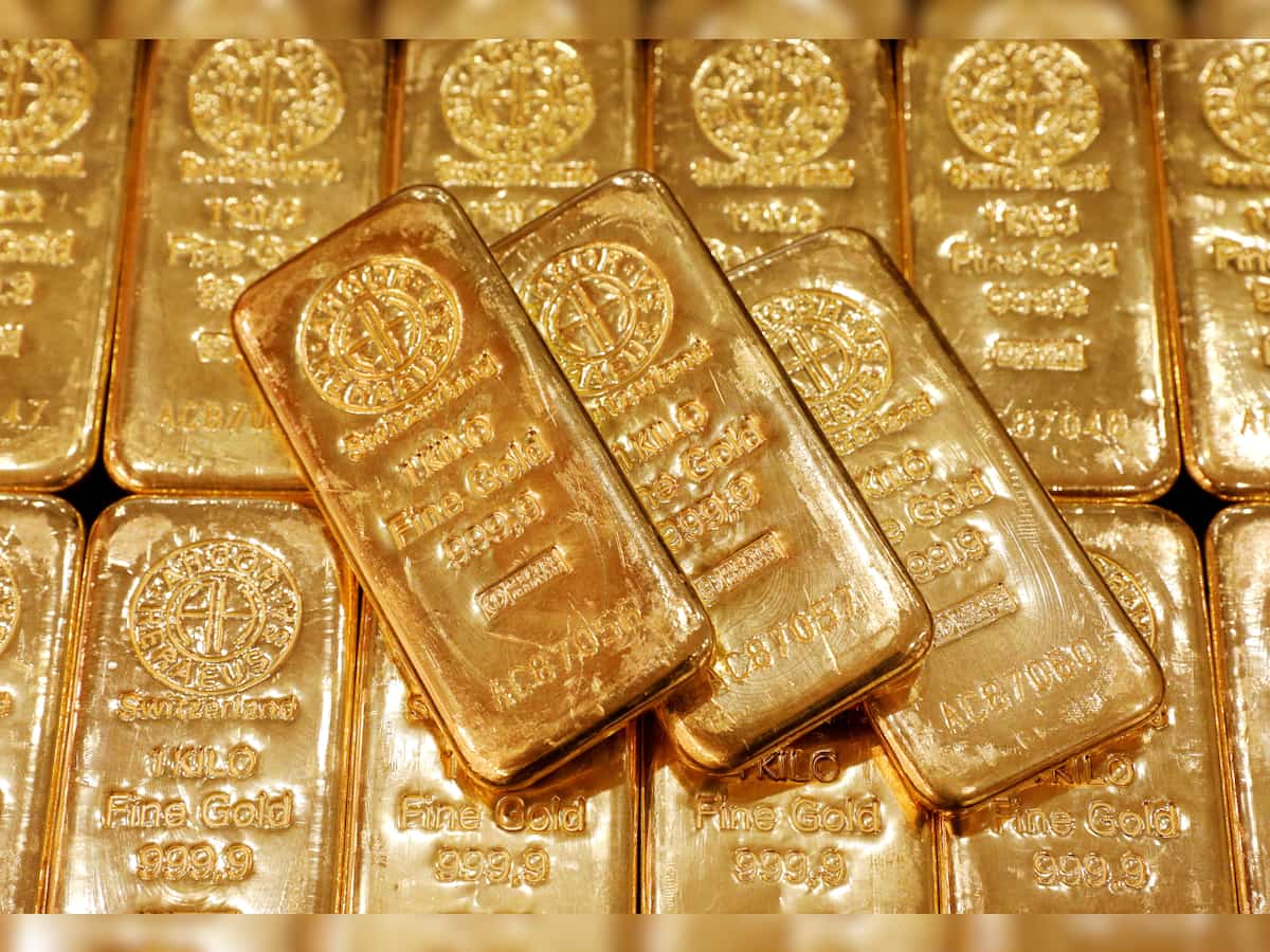 Gold imports rise 26.7% to USD 35.95 billion in April-December FY24
