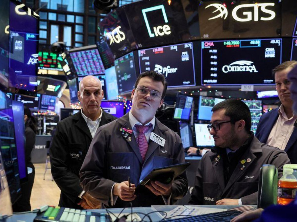 Wall Street ends lower after Fed holds rates