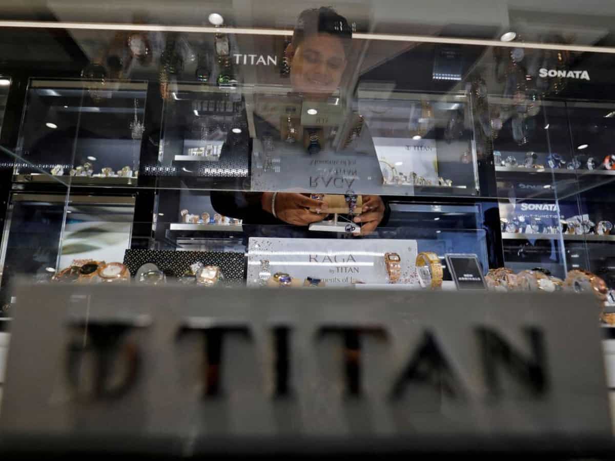 Titan Q3 profit up 15% to Rs 1,053 crore