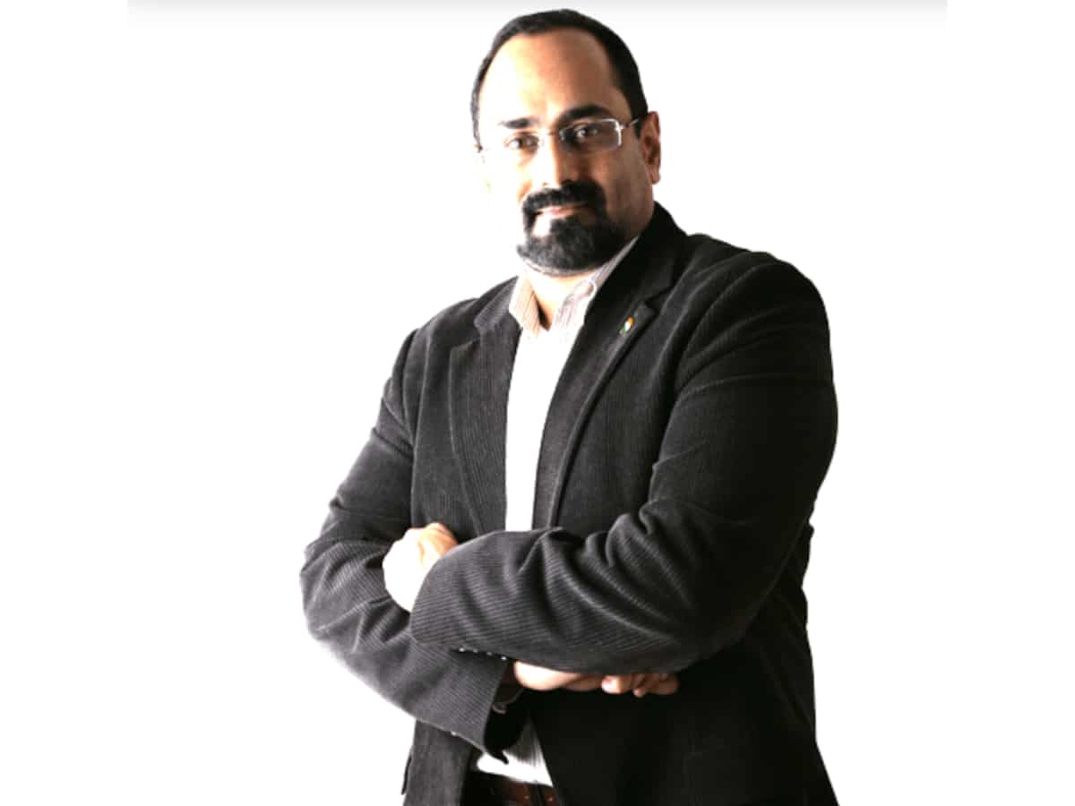 Mobile phone manufacturing up 1,700% in last 10 years, exports up 5,600%: MoS IT Rajeev Chandrasekhar