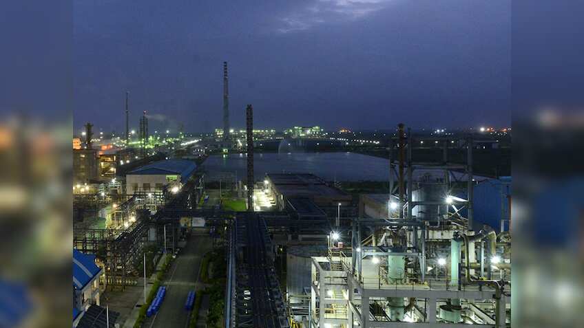 Grasim Q3 profit down 41.5% to Rs 2,603.43 crore, revenue up 11.6% 