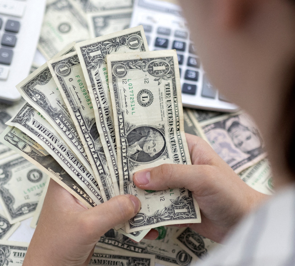 Forex reserves jump to $ 622.469 billion
