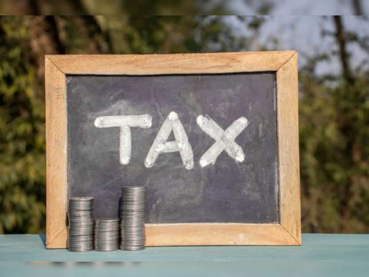 How to calculate short-term and long-term capital gains taxes on stocks