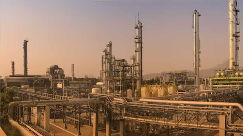 Deepak Fertilisers soars over 10% after LNG supply deal with Norway's Equinor - Vimarsana News