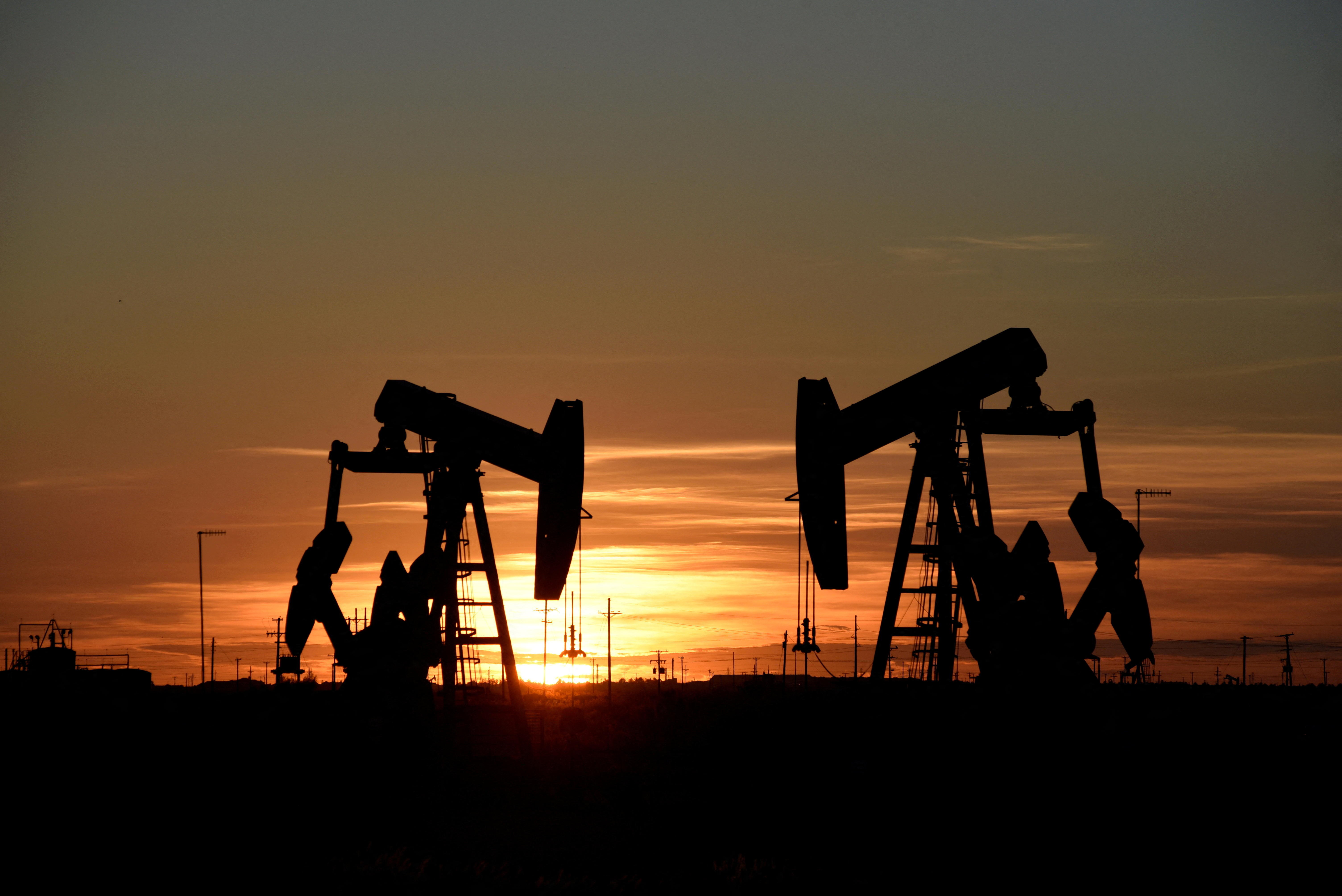 Commodity Capsule: Brent crude oil gains; gold rises;