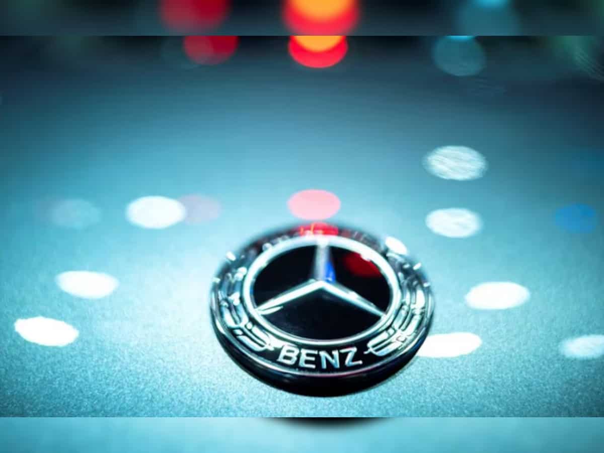 Mercedes-Benz to update combustion engine cars amid EV demand slowdown