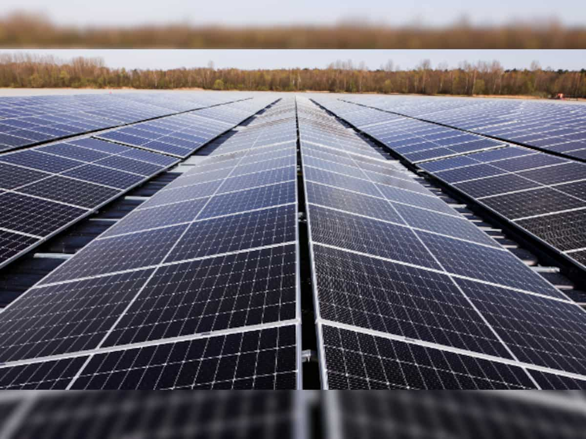 IndiGrid acquires 300 MW solar power plant for Rs 1,550 crore