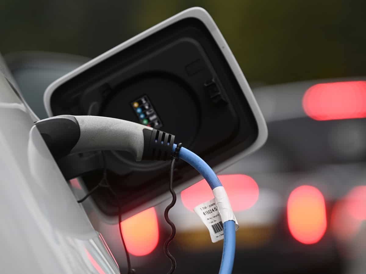 Log9, Trinity Cleantech partner to build EV charging network in India