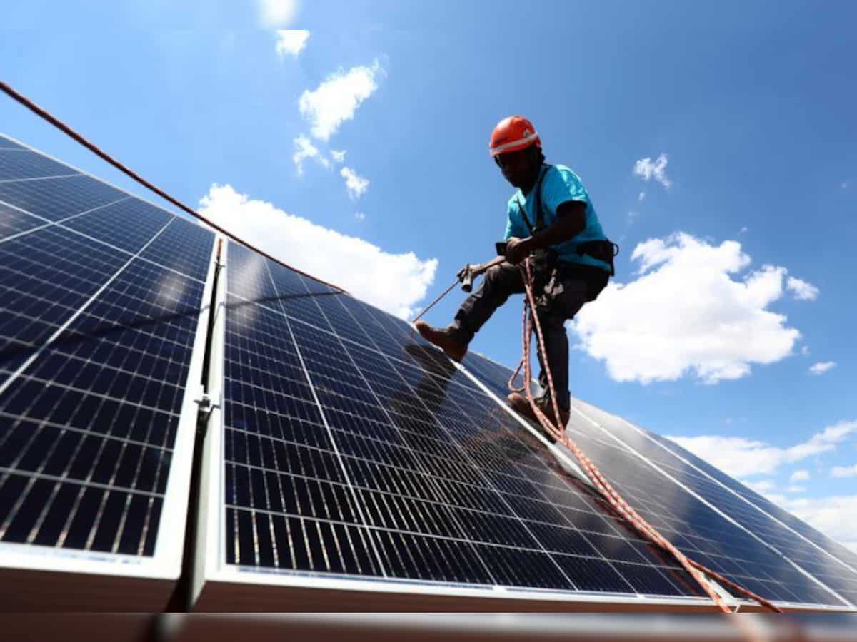Cabinet approves Rs 75,000 crore rooftop solar scheme for 1 crore households