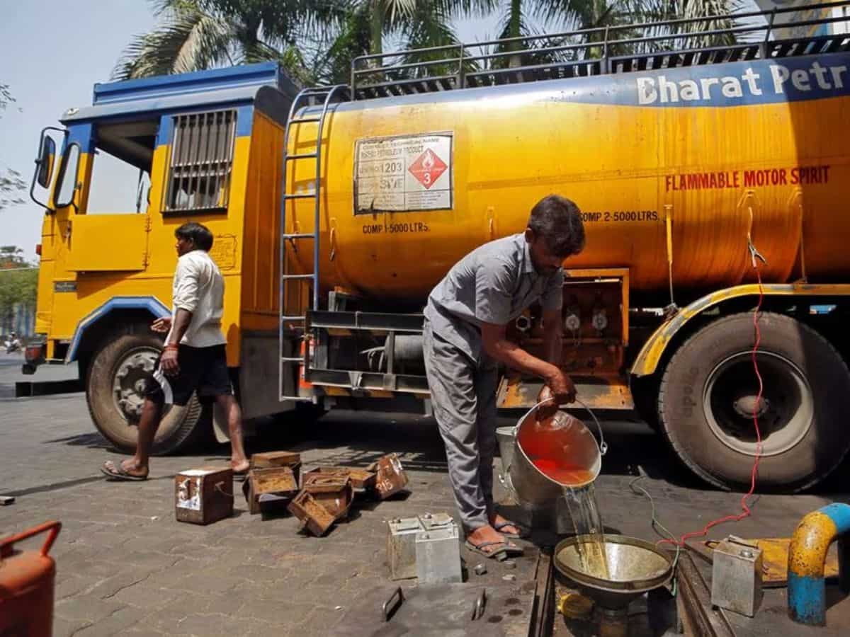 Government hikes windfall tax on petroleum crude