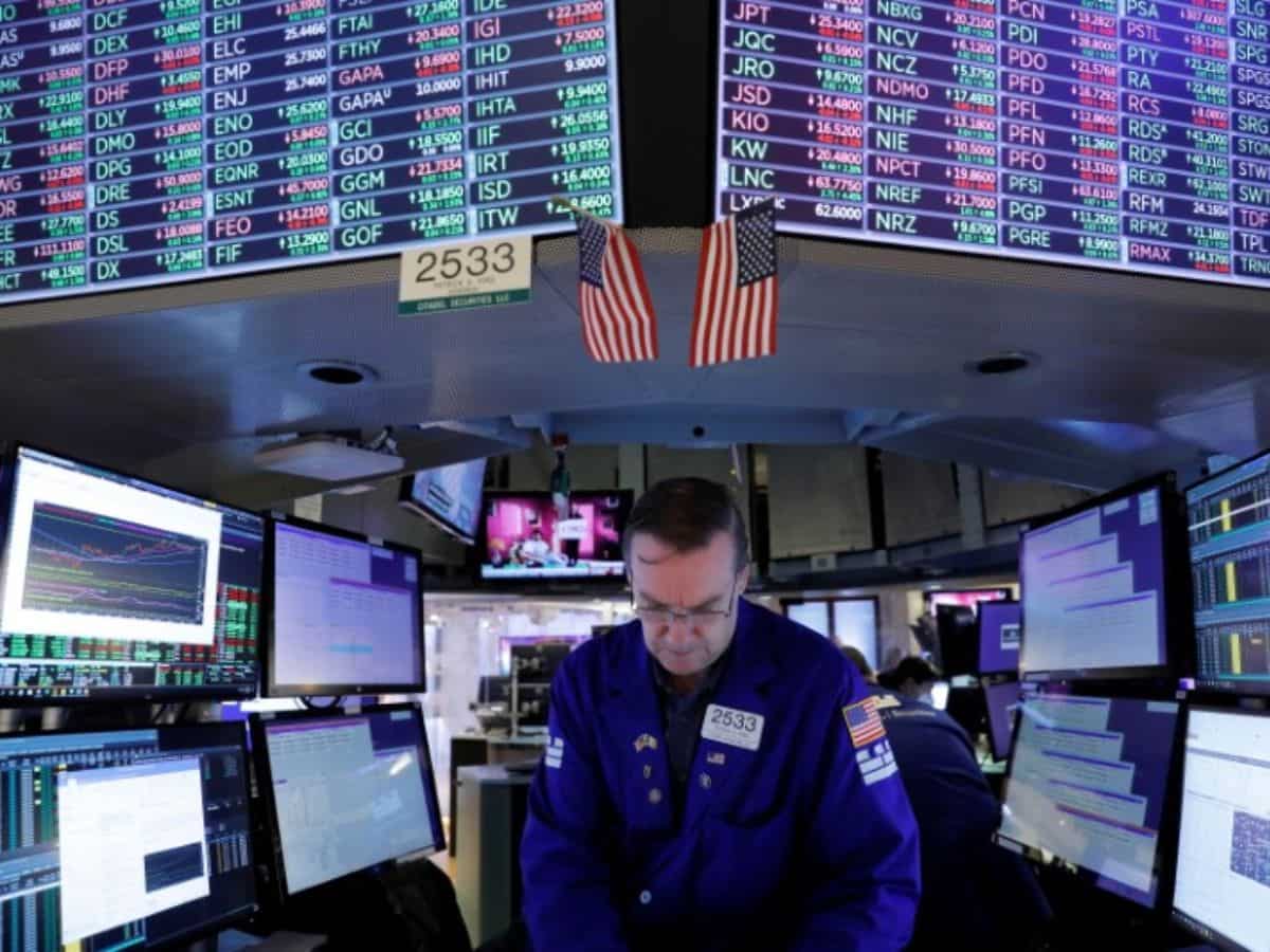 US stock market: S&P 500 edges lower as investors hold their breath ahead of economic data