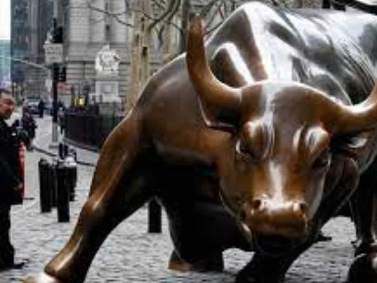 D-Street Wrap | Bulls take indices to record closing highs in holiday-shortened week; PSU bank, metal shares shine