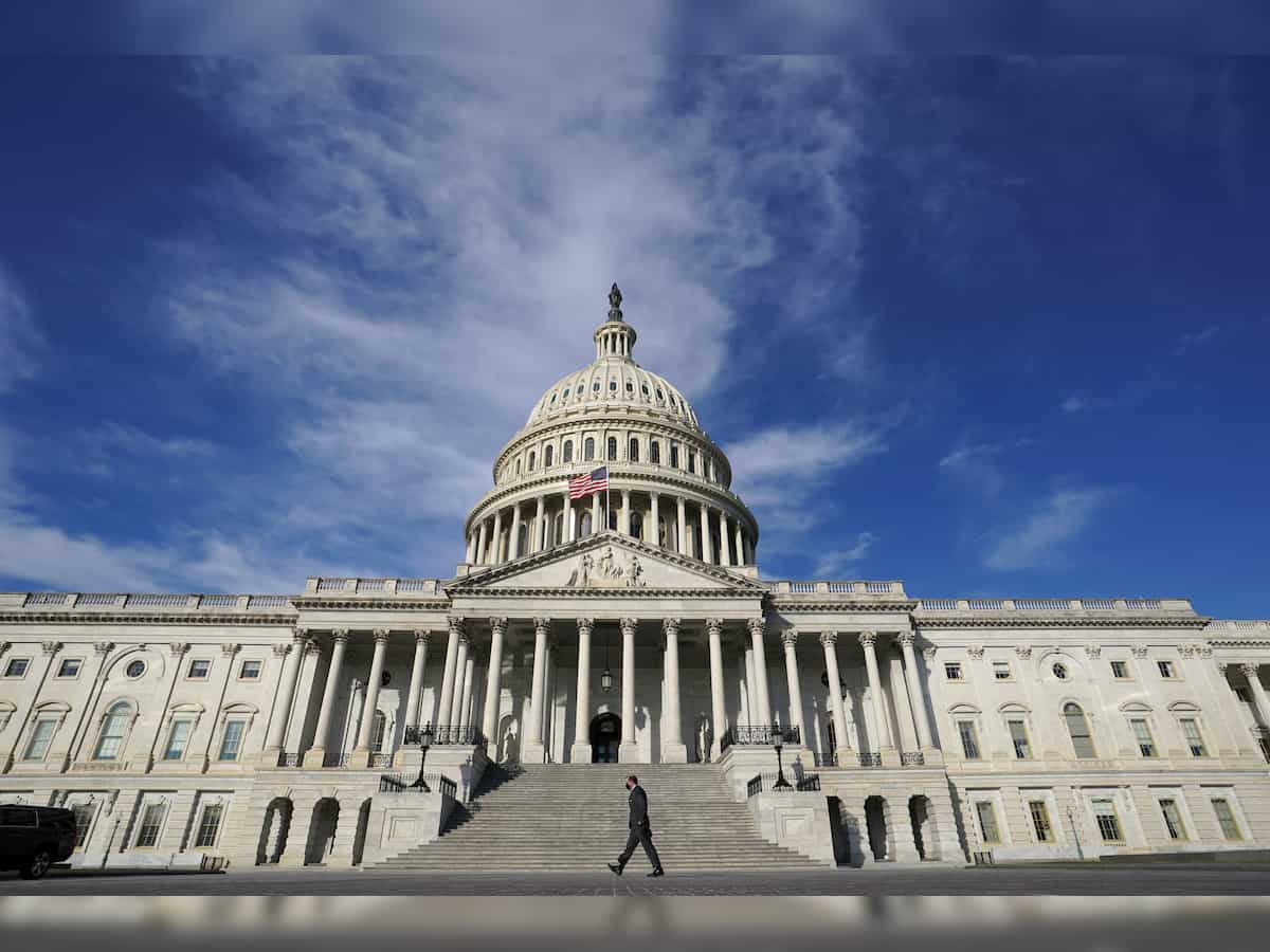 Government funding bill advances as Senate works to beat midnight shutdown deadline 