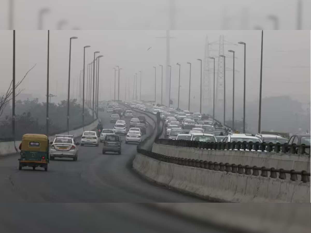 Delhi weather update: Partly cloudy skies likely in city