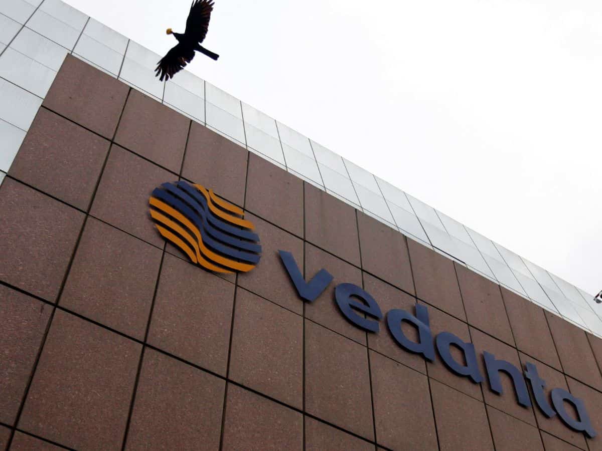 Vedanta shares drop nearly 8% as Sebi asks company to pay Rs 77.6 crore to Cairn