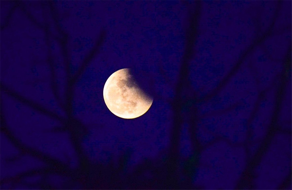 Lunar Eclipse 2024 Date and Time: Chandra Grahan on Holi! From Sutak