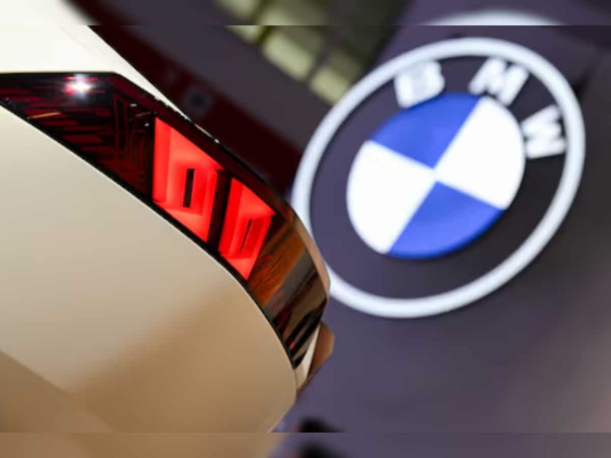 BMW sees steady 2024 automotive margin as R&D, capex peak