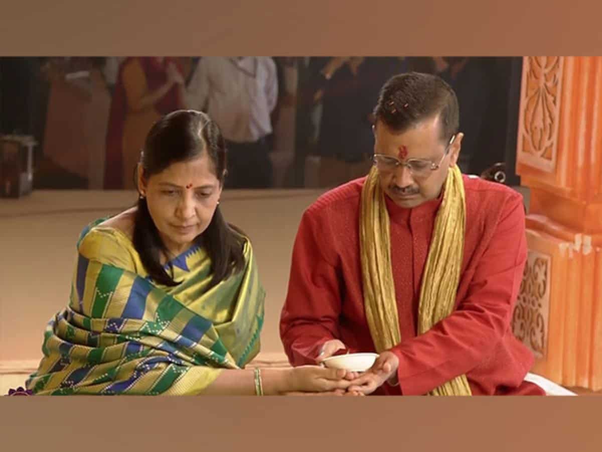 Delhi CM Arvind Kejriwal's wife to hold press conference at noon