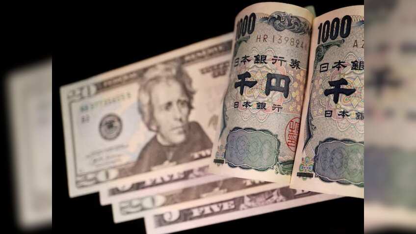 Dollar steadies, yen teeters ahead of key US inflation data
