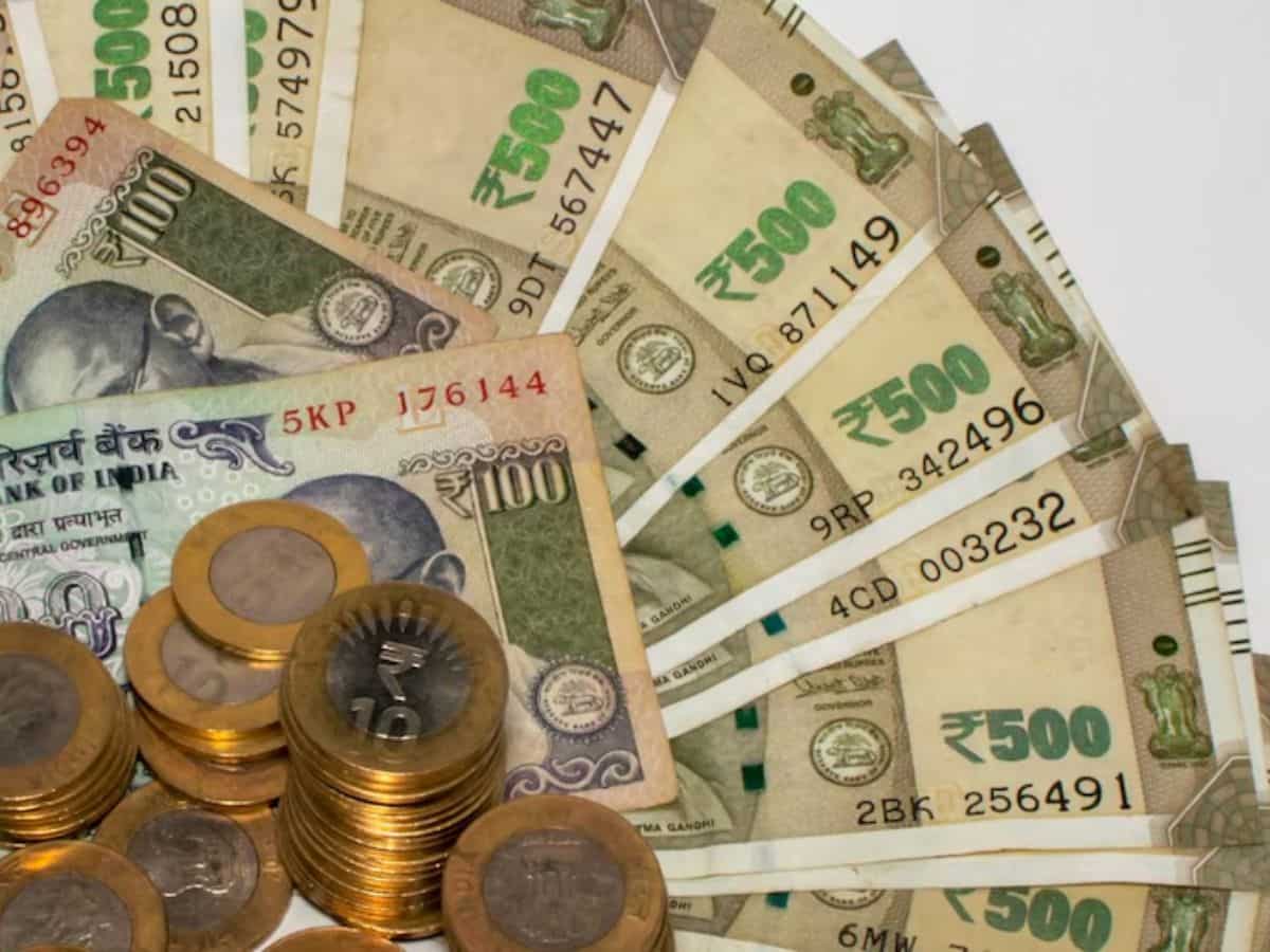 Govt plans to borrow Rs 7.5 lakh crore from market via bonds in first half of FY25 