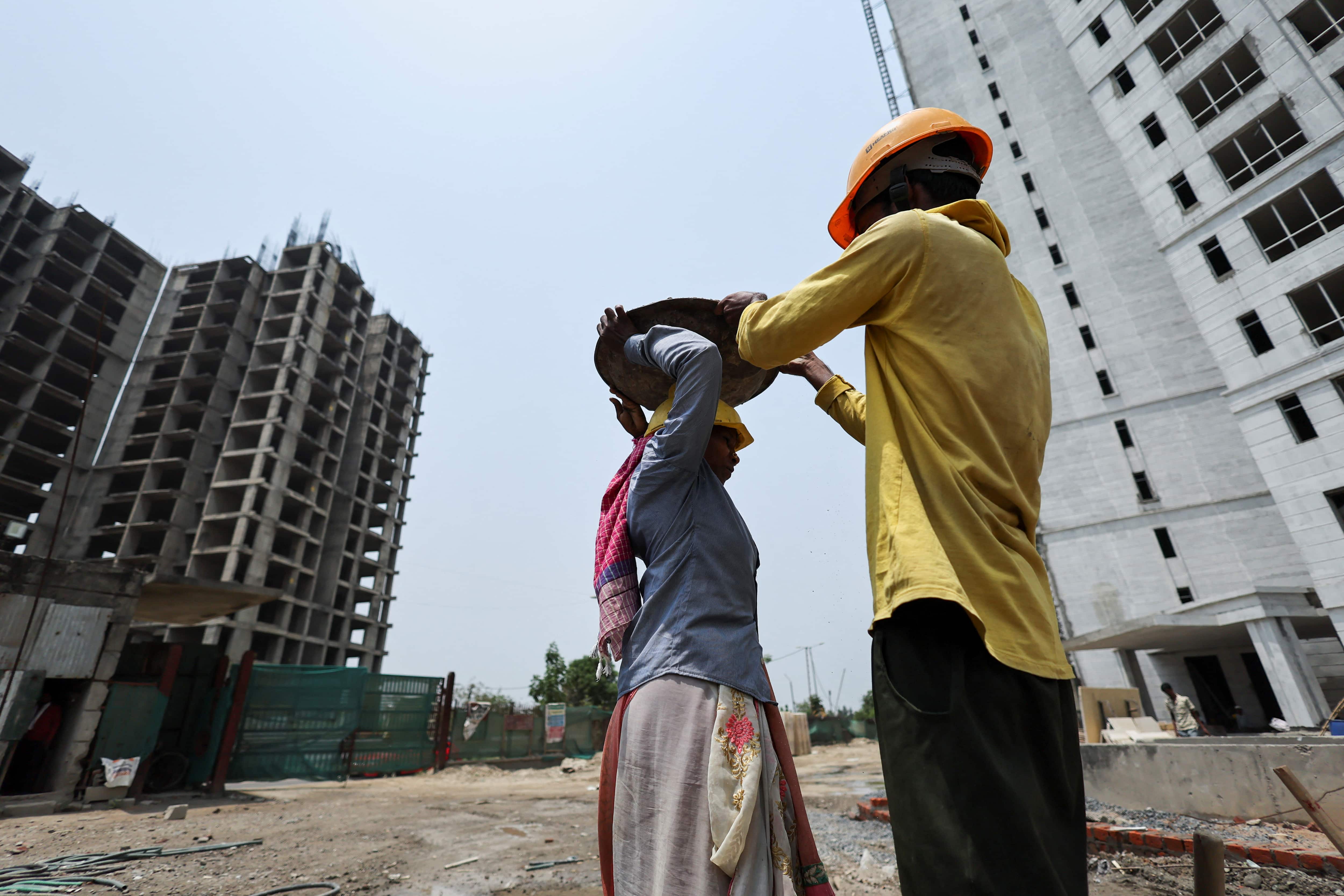 Centre hikes wage rates for workers under MGNREGA | Check revised rates