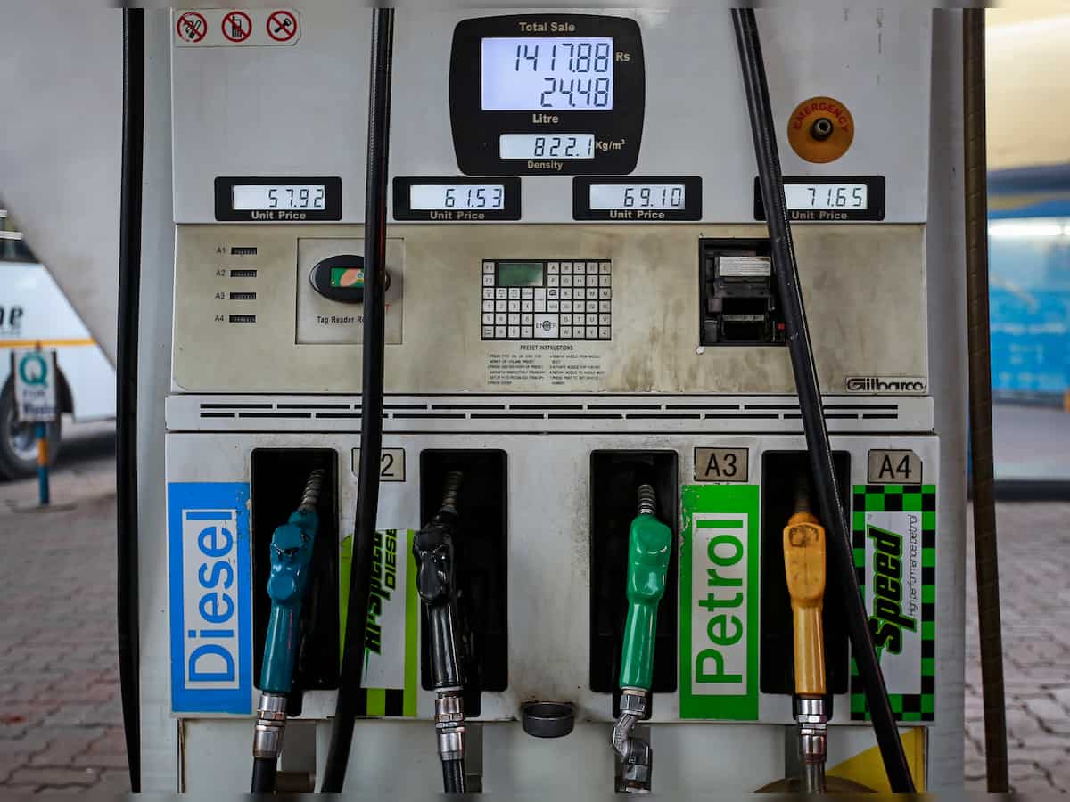 Petrol-Diesel Prices Today, March 30: Check latest fuel rates in Delhi, Bengaluru, Mumbai, Chennai and Kolkata 