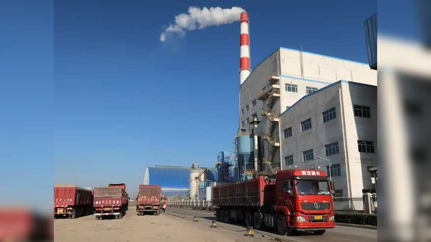 China's factory activity expands at fastest clip in 13 months, Caixin ...