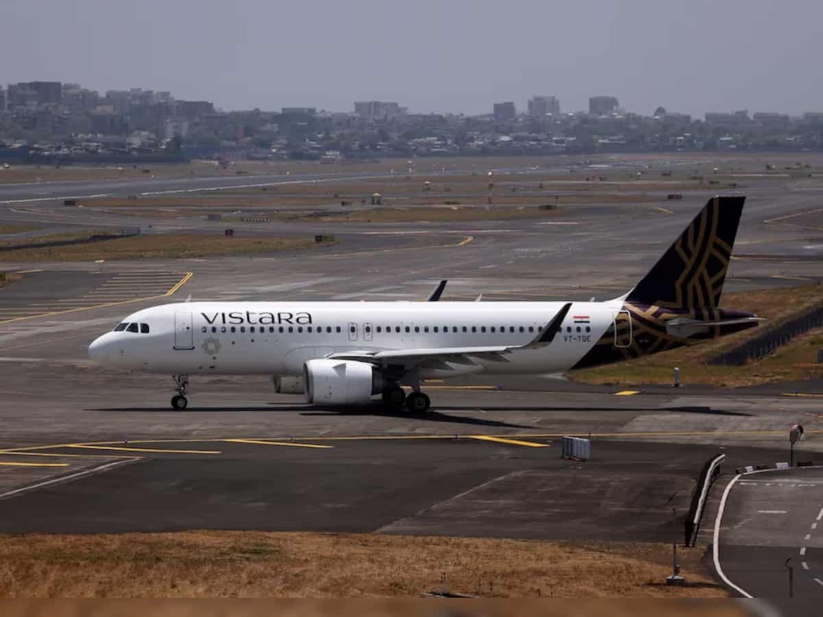 Aviation regulator directs Vistara to submit daily report on flight cancellations, delays