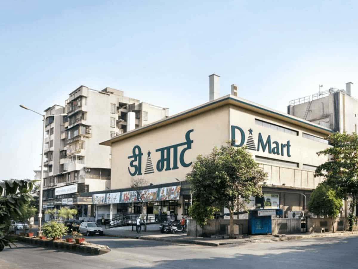 DMart operator shares scale new 52-week high after Q4 update; what should investors do now?