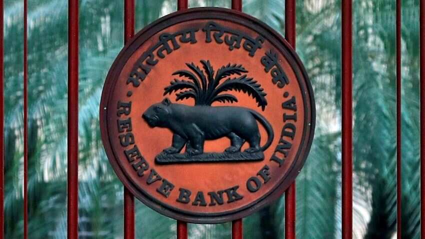 RBI Retains GDP Growth Projection At 7% For FY25 | Zee Business