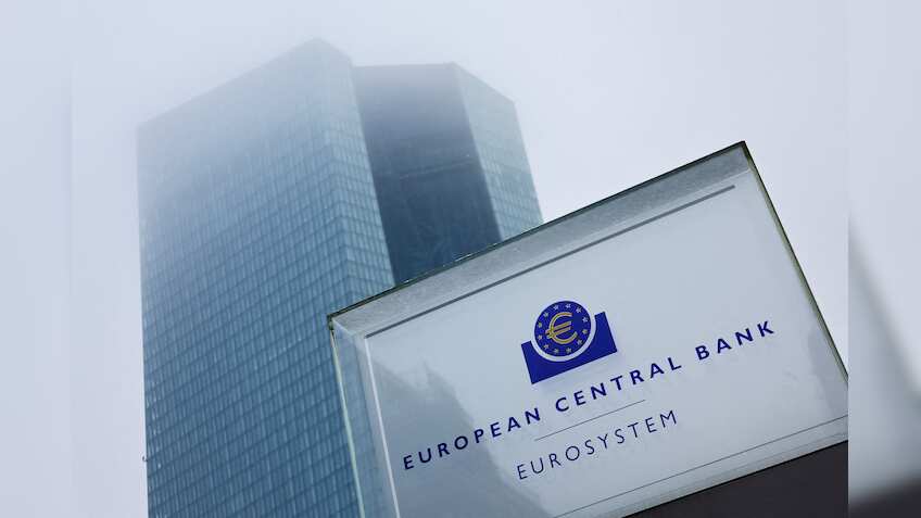 ECB holds rates at record highs, signals upcoming cut