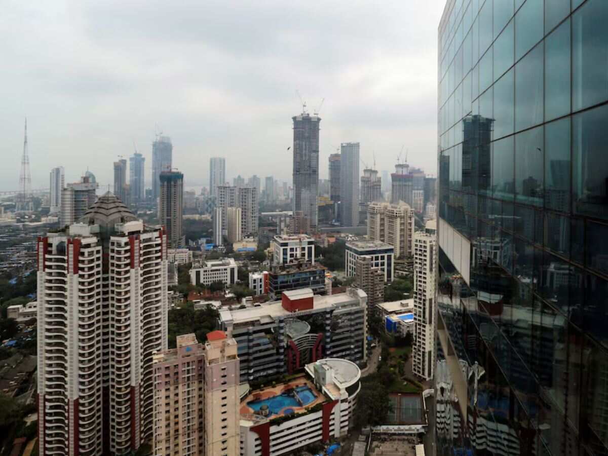 Moody's maintains stable outlook for India