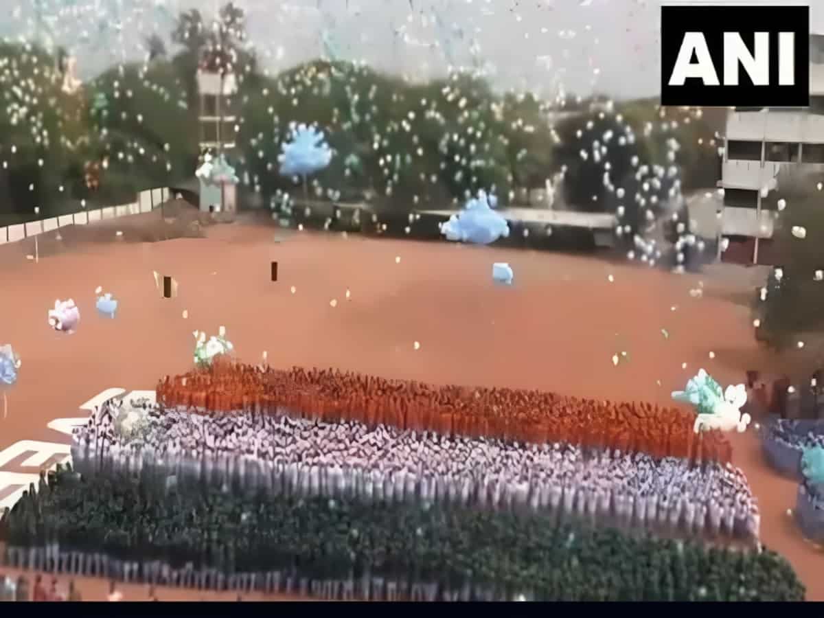Lok Sabha Elections 2024: 5000 Tamil Nadu school students release balloons to encourage voter awareness 