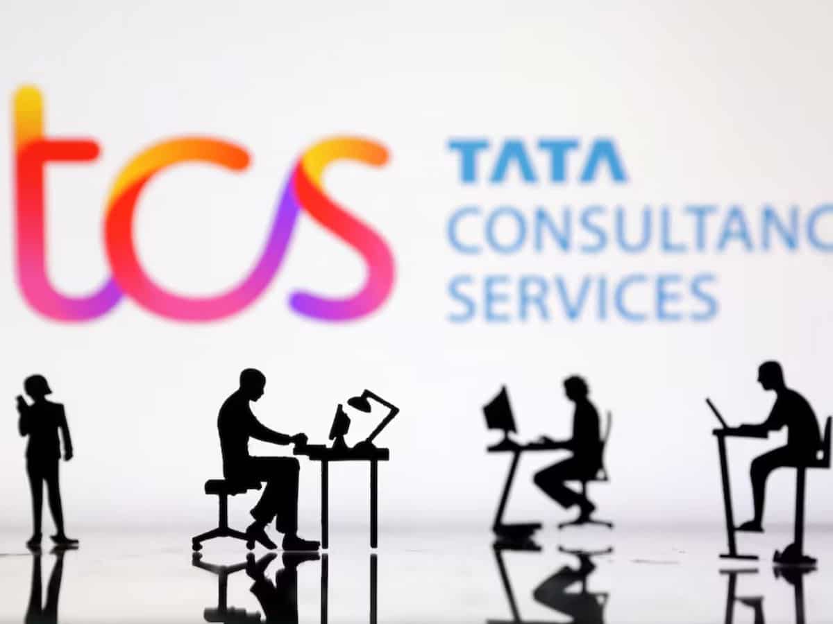 TCS share price target 