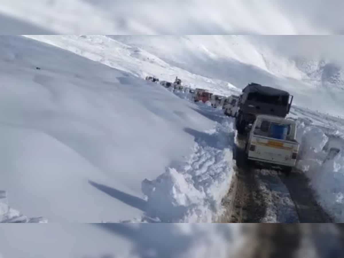 Himachal Pradesh weather update: 112 roads closed as snow, rain lash the state