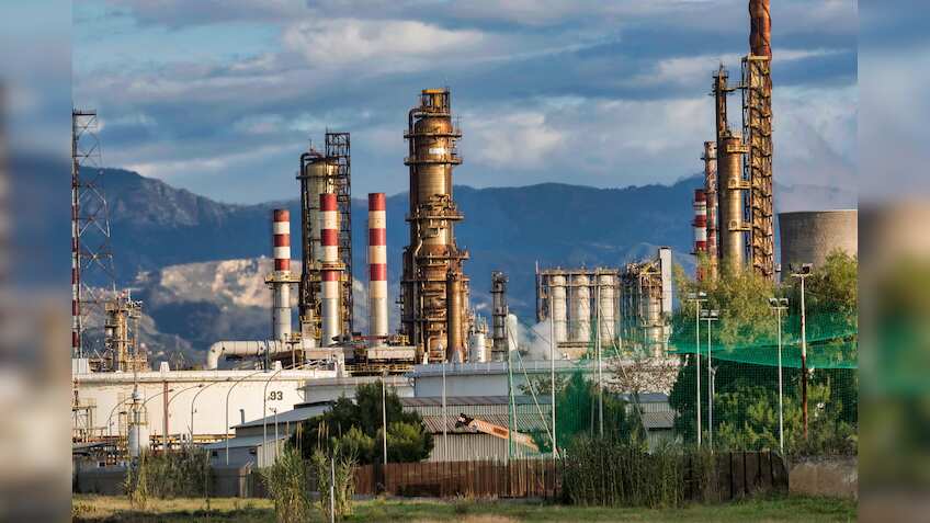 Government hikes windfall tax on crude oil to Rs 9,600 per metric ton; ONGC & Oil India to take hit 