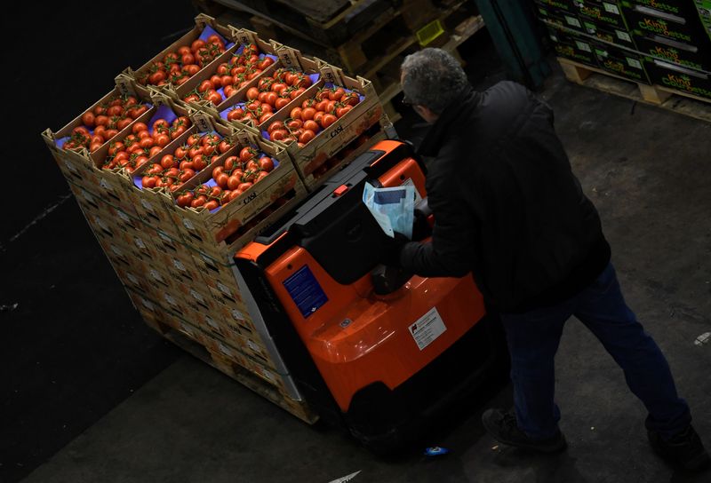 German wholesale prices fall 3.0% in March