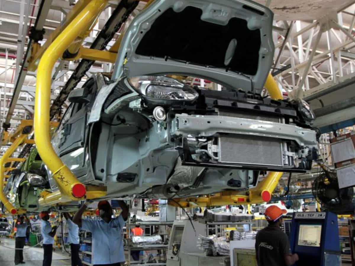 Auto Q4 earnings preview: OEMs to log 14% revenue growth; margins to increase by 200 bps 
