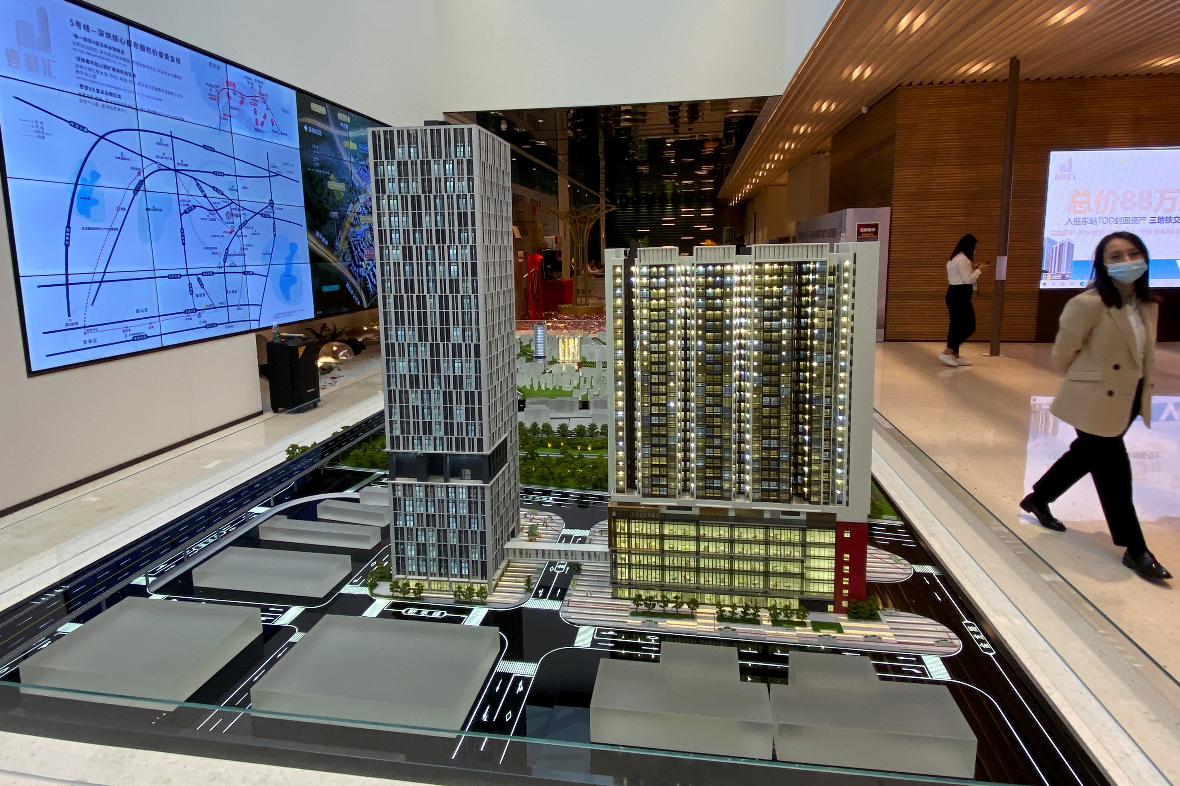 Land deals on upswing; 721 acres closed in