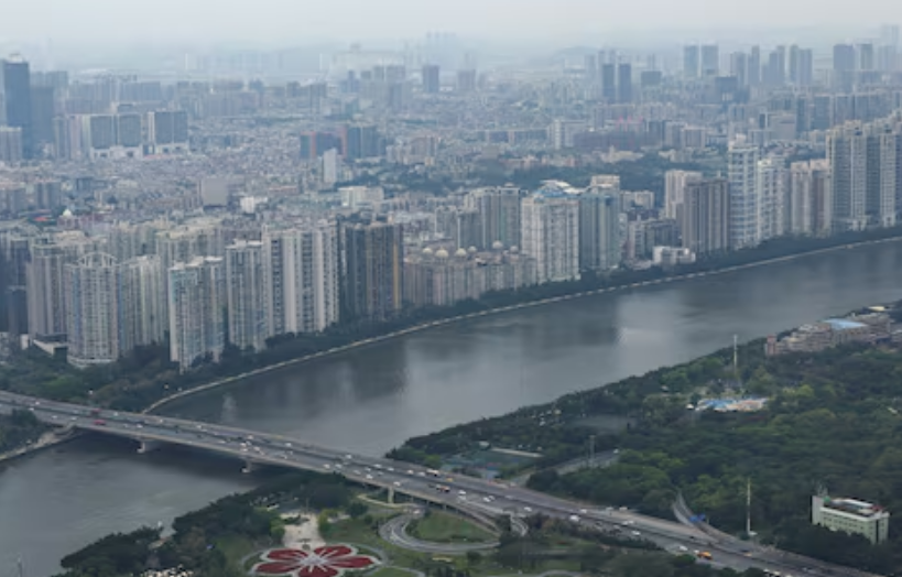 China's Q1 fiscal revenue falls as tax cut
