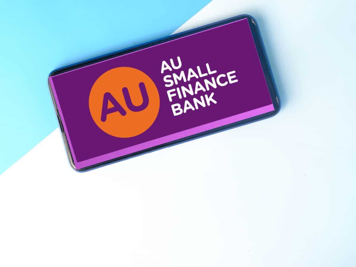 AU Small Finance Bank Q4 Results: Profit falls 13% to Rs 371 crore 