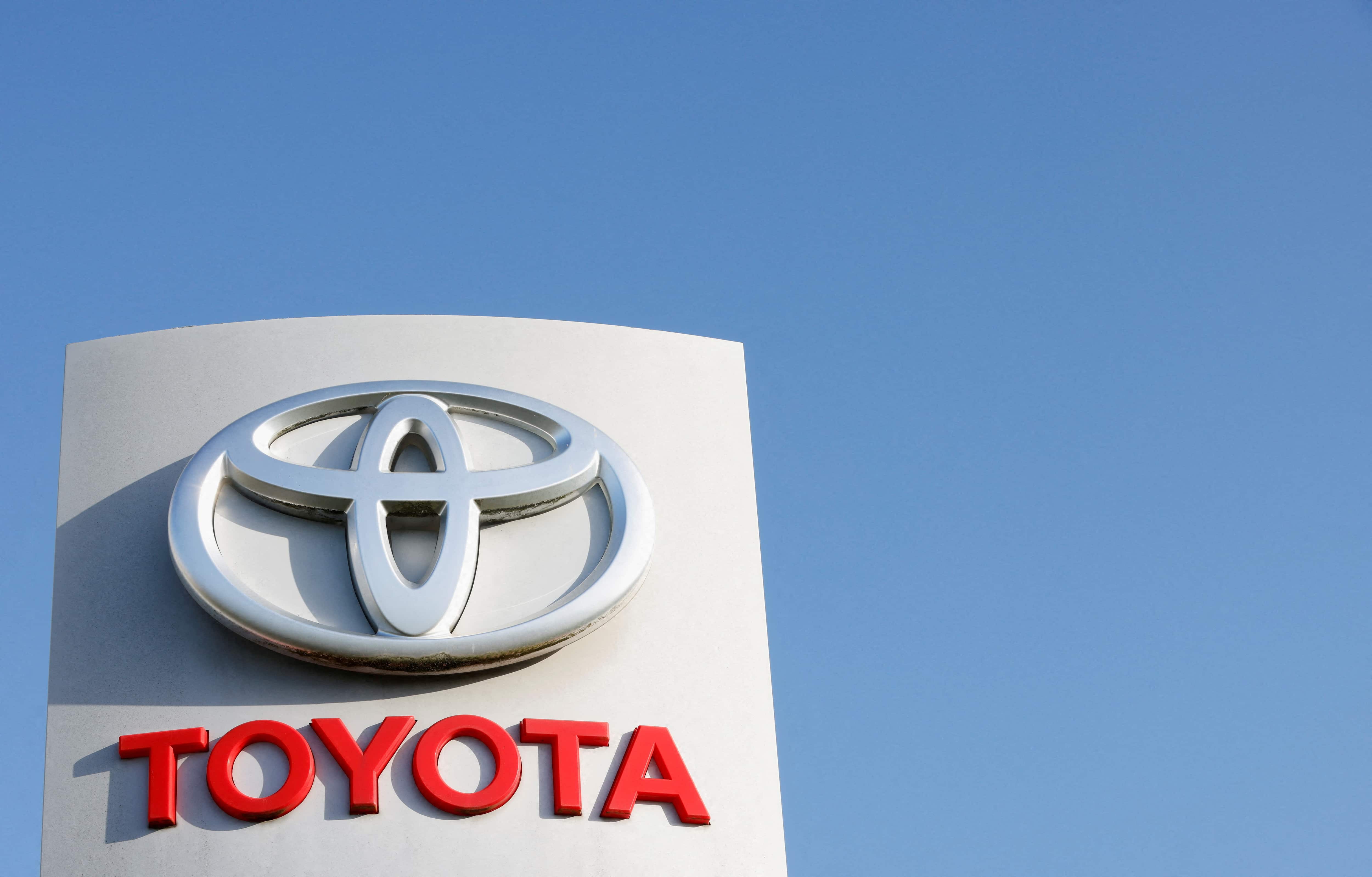 Toyota hits record annual output, sales on robust demand