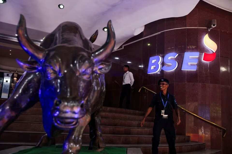 Share Market HIGHLIGHTS: Sensex ends 486.5 pts higher, Nifty50 reclaims 22,550 as D-Street continues to rise for 5th day in a row; Axis Bank soars 6%