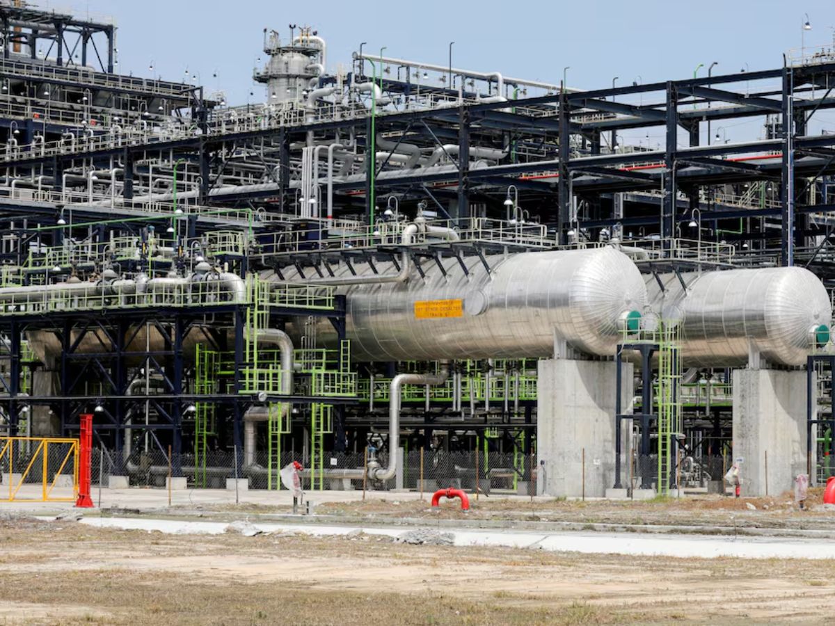 Oil prices pare gains on US inflation concerns