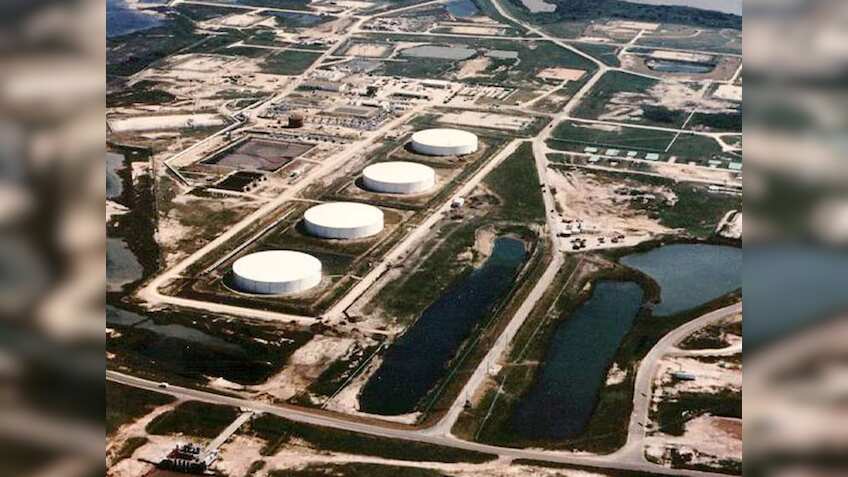 Oil dips as investors eye Israel-Gaza truce talks, US Fed policy review